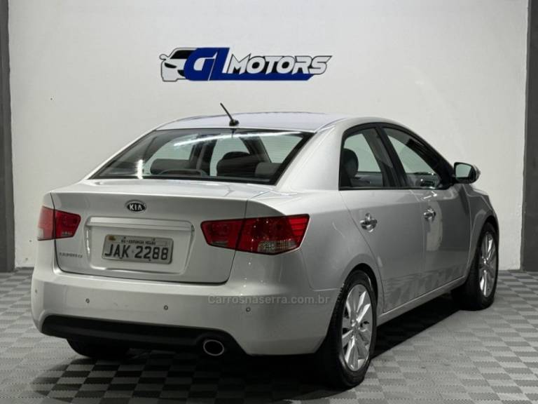 KIA MOTORS - CERATO - 2010/2010 - Prata - R$ 47.900,00