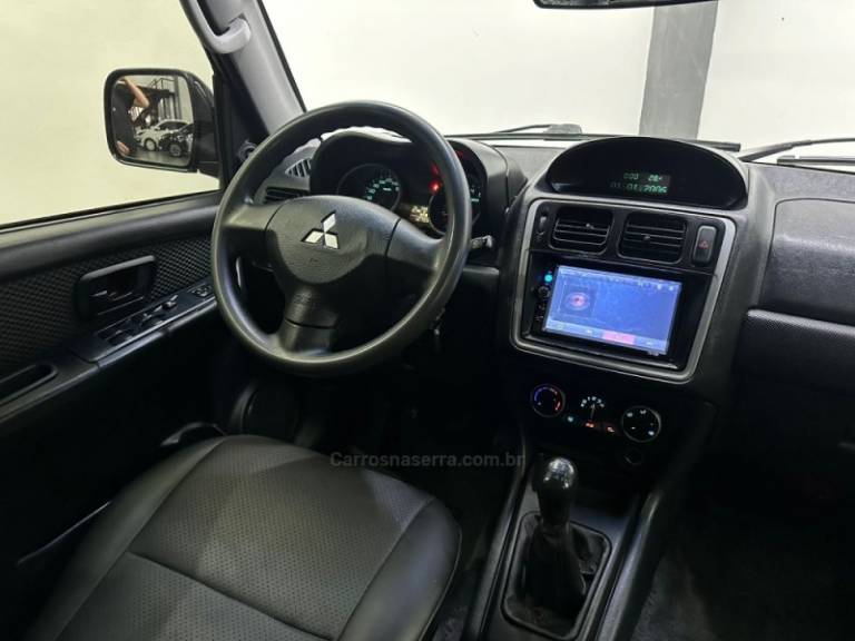 MITSUBISHI - PAJERO - 2011/2011 - Preta - R$ 57.900,00