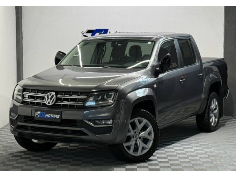 VOLKSWAGEN - AMAROK - 2019/2019 - Cinza - R$ 154.900,00