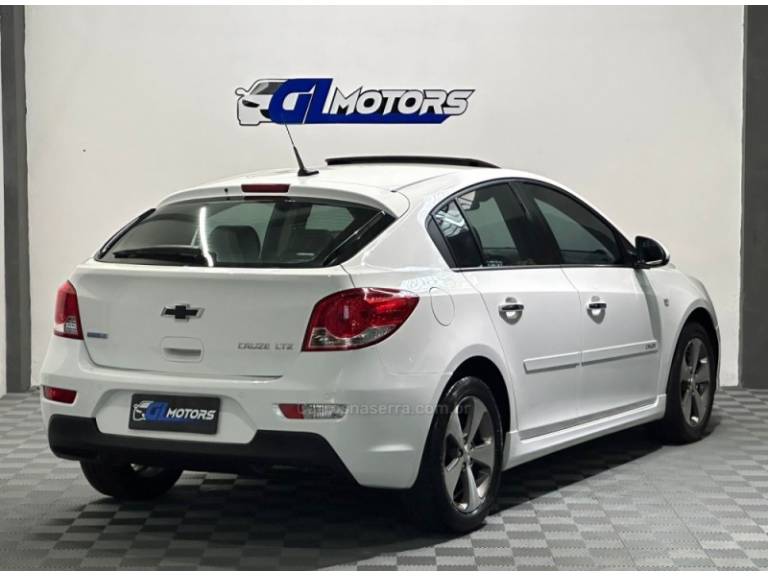 CHEVROLET - CRUZE - 2013/2013 - Branca - R$ 69.900,00