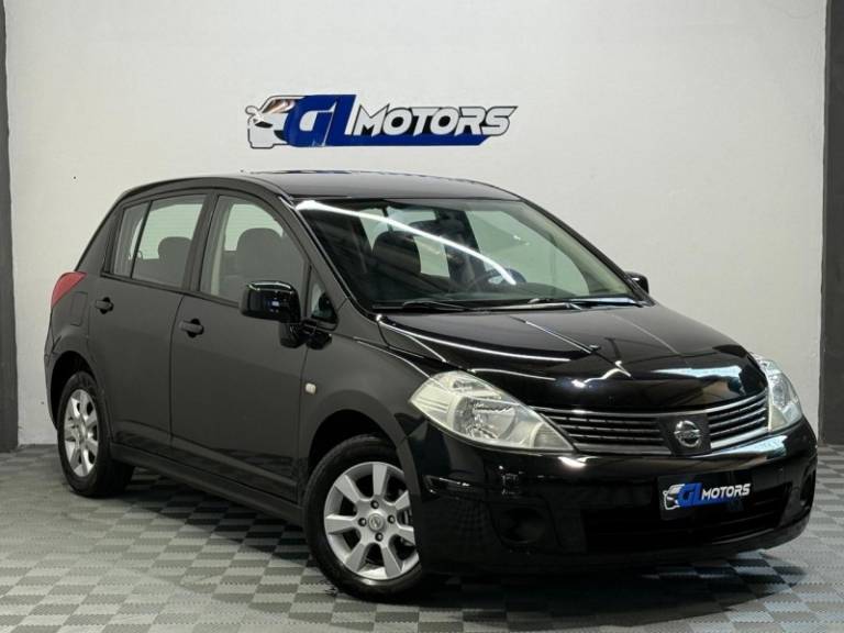 NISSAN - TIIDA - 2008/2008 - Preta - R$ 27.900,00