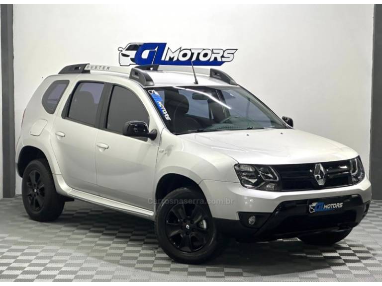 RENAULT - DUSTER - 2016/2016 - Prata - R$ 63.900,00