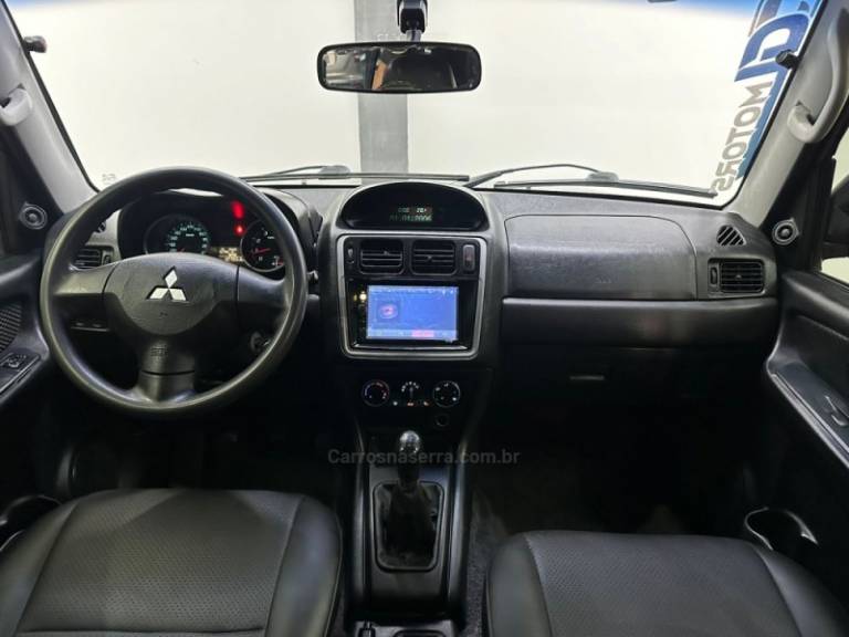 MITSUBISHI - PAJERO - 2011/2011 - Preta - R$ 57.900,00
