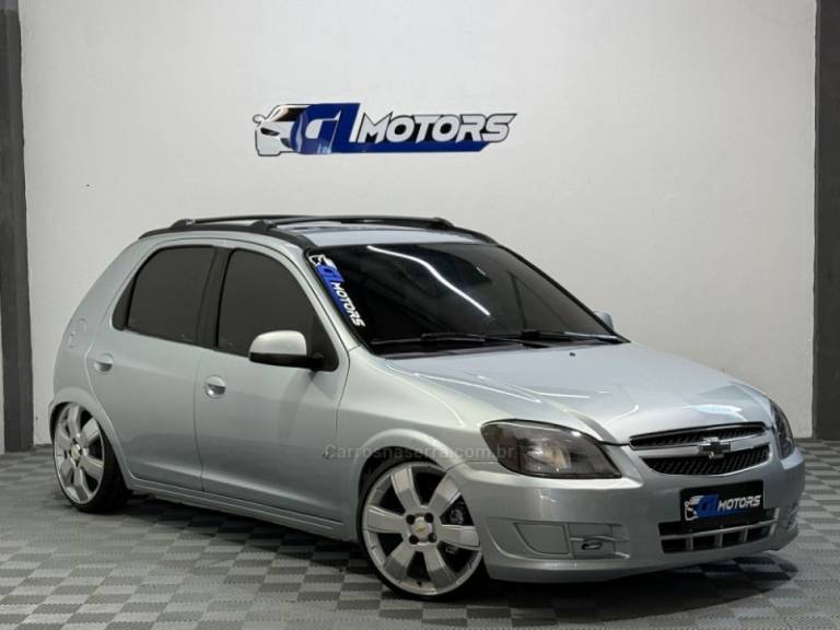 CHEVROLET - CELTA - 2012/2012 - Prata - R$ 31.900,00