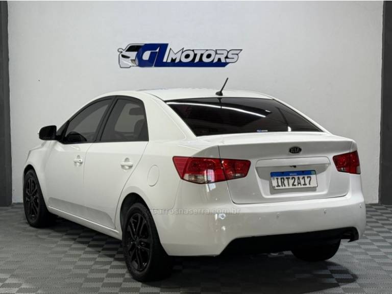 KIA MOTORS - CERATO - 2011/2011 - Branca - R$ 49.900,00