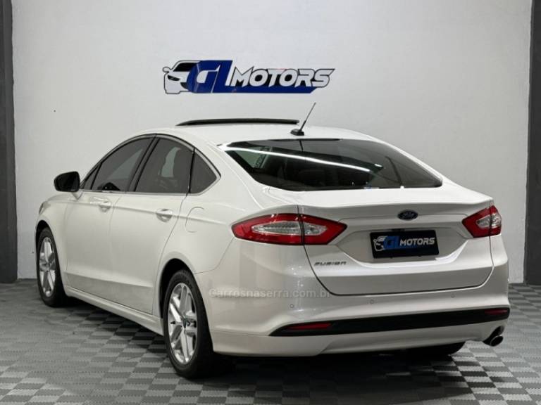 FORD - FUSION - 2016/2016 - Branca - R$ 78.900,00