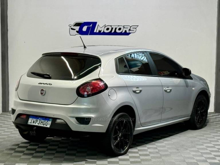 FIAT - BRAVO - 2016/2016 - Prata - R$ 48.900,00