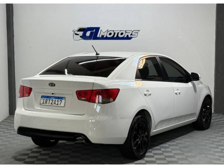 KIA MOTORS - CERATO - 2011/2011 - Branca - R$ 49.900,00