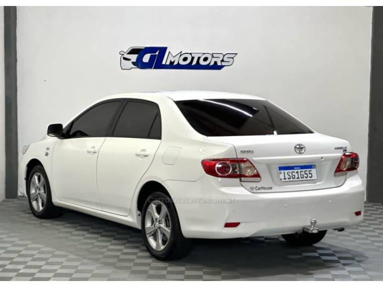 TOYOTA - COROLLA - 2012/2012 - Branca - R$ 64.900,00