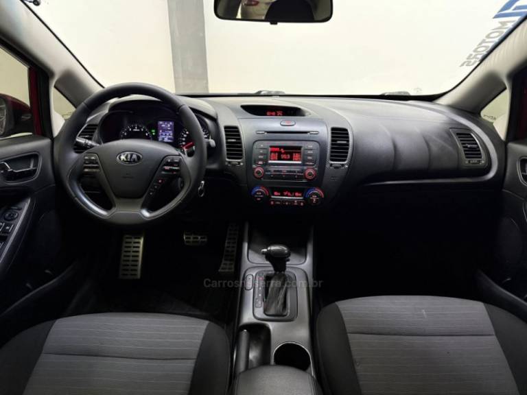 KIA MOTORS - CERATO - 2014/2014 - Vermelha - R$ 64.900,00