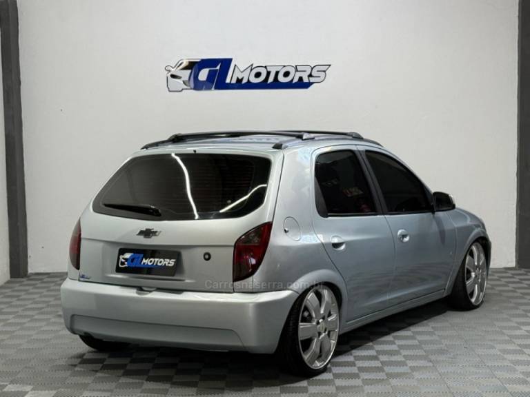 CHEVROLET - CELTA - 2012/2012 - Prata - R$ 31.900,00